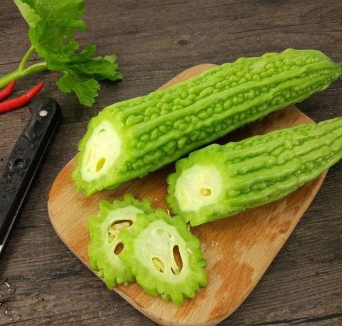 白黎吃瓜,揭秘娱乐圈的甜蜜与苦涩