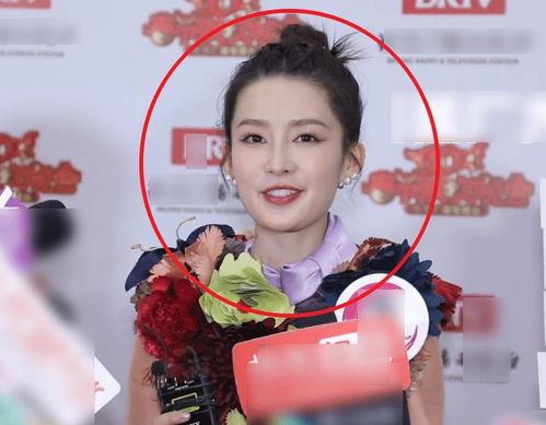 李沁采访爆料是哪一期视频,揭秘成名背后的心酸历程