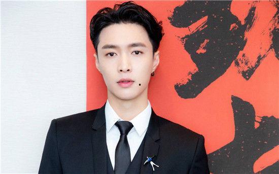 娱乐圈吃瓜张艺兴,娱乐圈吃瓜界的“瓜王”